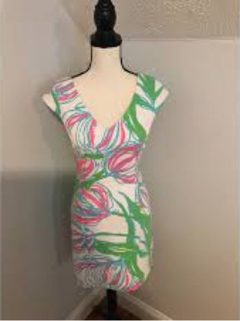 Lilly Pulitzer Floral V-Neck Cap Sleeve Dress in Pink & Green